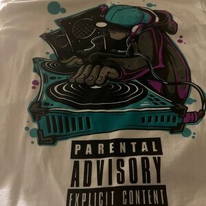 NWT LARGE UNISEX/MENS PARENTAL ADVISORY EXPLICIT CONTENT GRAPHIC TEE MULTICOLOR